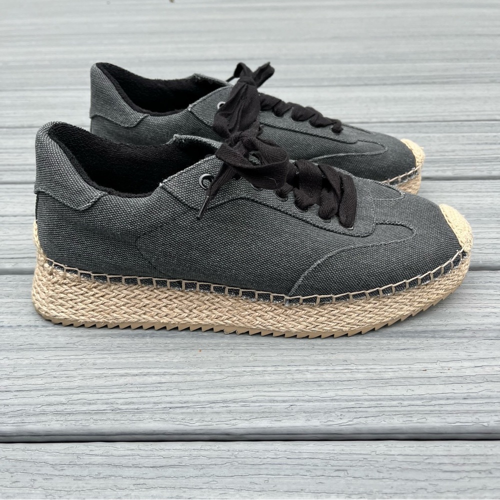 JLO JENNIFER LOPEZ Lolan Espadrille Platform Sneaker